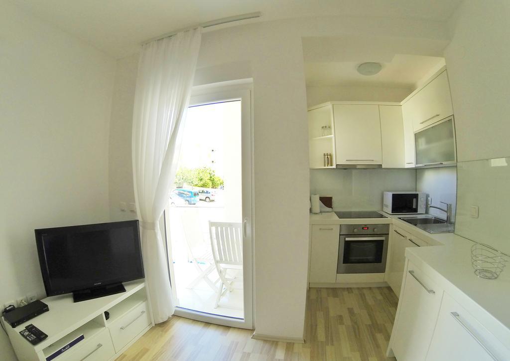 Apartments Barbati Novalja Eksteriør bilde